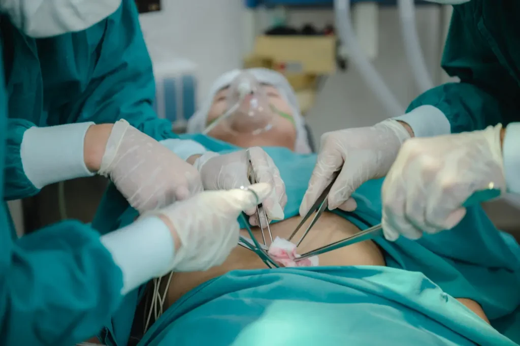 ¿Qué es la ligadura de trompas por laparoscopia y que porcentaje de éxito tiene? 4 Qué es la ligadura Instrumentos utilizados para la ligadura de trompas laparoscópica